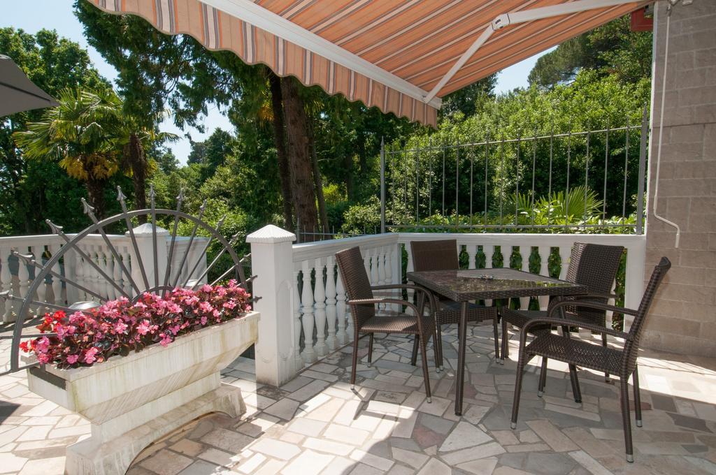 Apartments Villa Salona Opatija Phòng bức ảnh